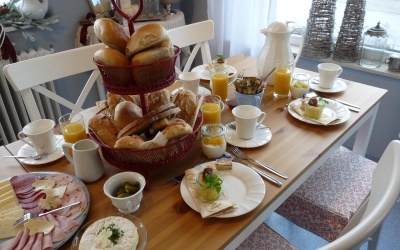 Hospitality Is Not a Pinterest Project