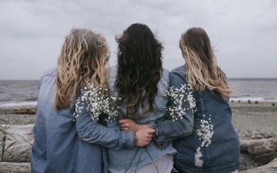 Girlfriends are a Gift – Creating Relationships that Matter